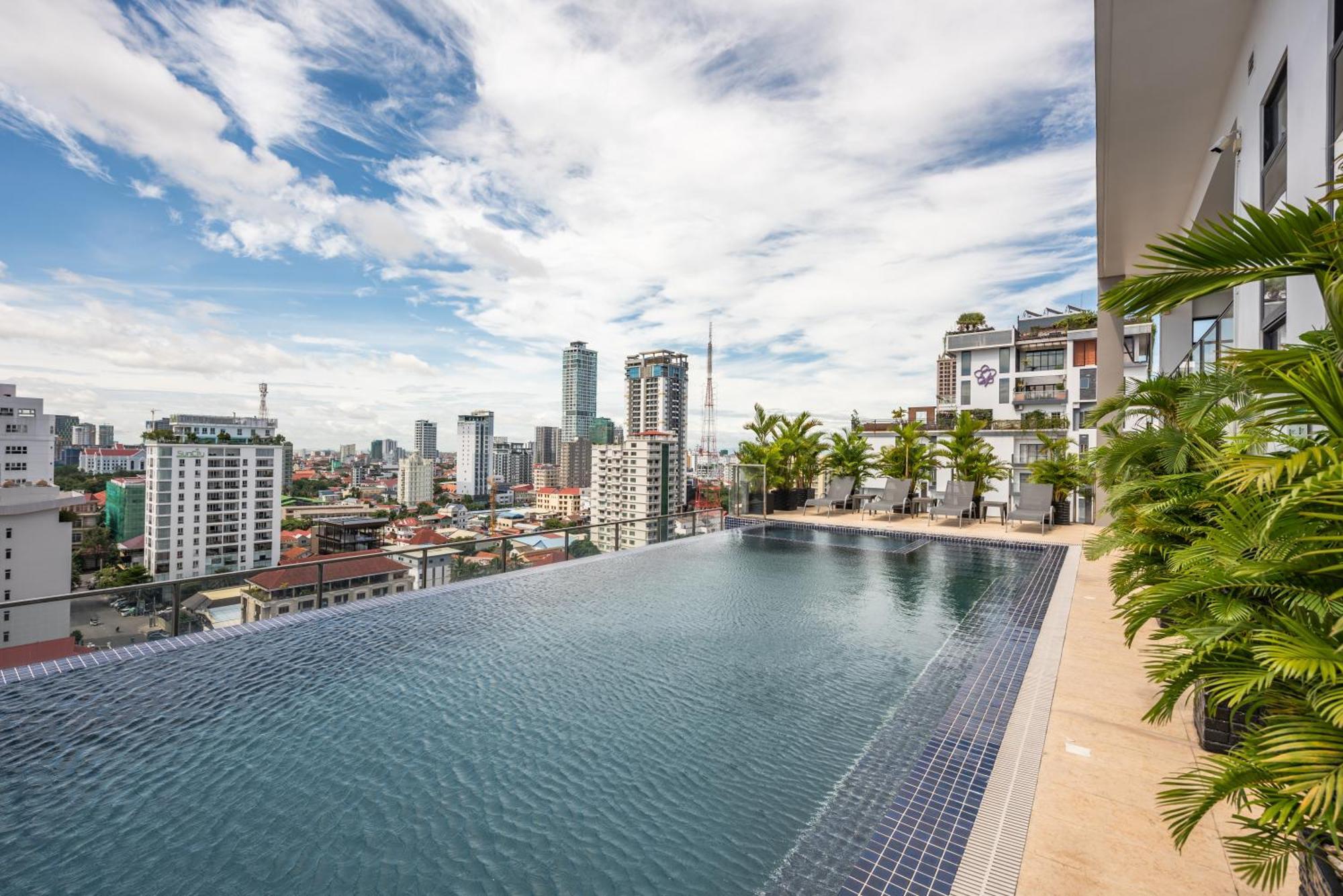 Mansion 51 Hotel & Apartment Phnom Penh Exteriör bild